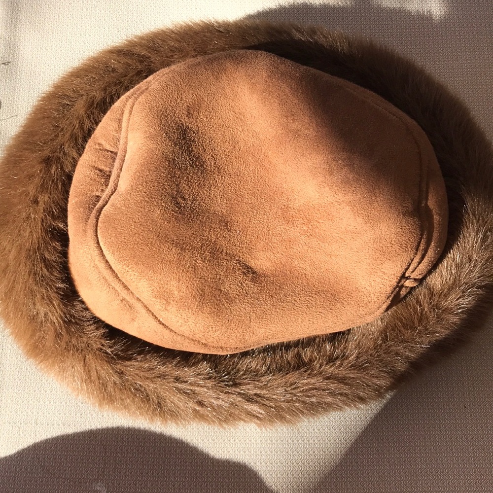 Betmar New York faux fur suede brown hat